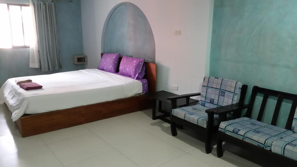 Kc'S Hideaway Hotel Jomtien Beach Exterior photo